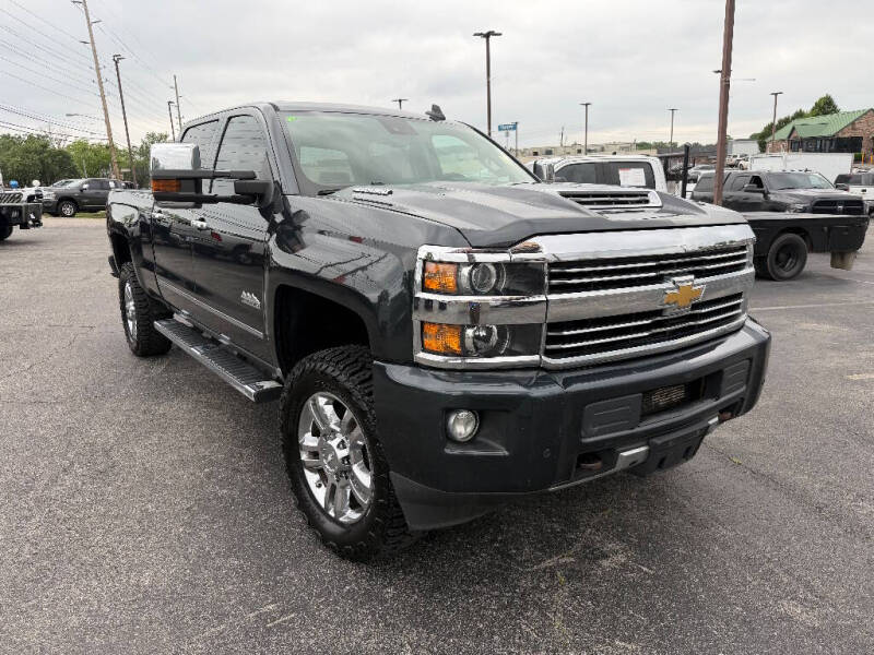 chevrolet silverado 2500hd 2017 1GC1KXEY7HF228320 image chevrolet silverado 2500hd 2017 1GC1KXEY7HF228320 image